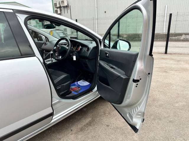 2015 Peugeot 3008 2.0 HDi 163 Allure 5dr Auto