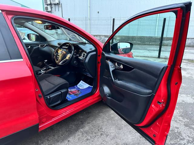 2014 Nissan Qashqai 1.2 DiG-T Acenta Premium 5dr