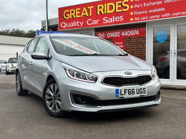 Kia Ceed 1.6 CRDi ISG 3 5dr Hatchback Diesel Silver