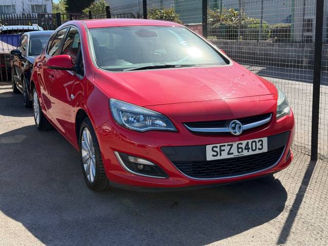 Vauxhall Astra 1.6 ASTRA ELITE Hatchback Petrol Red