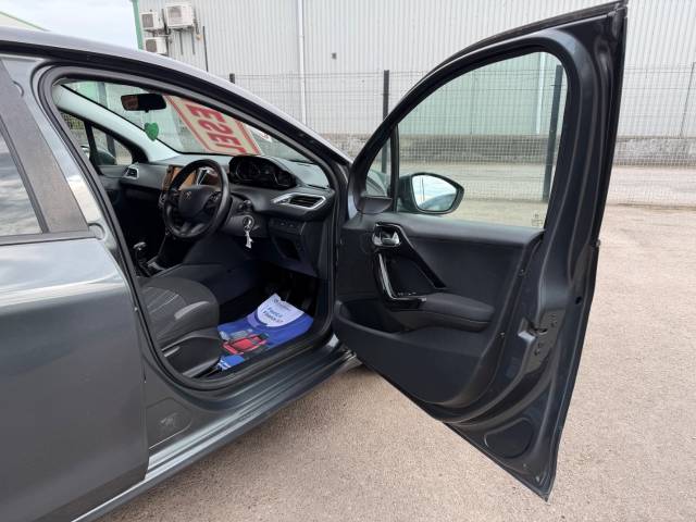2014 Peugeot 208 1.4 HDi Active 5dr