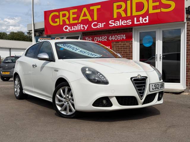 Alfa Romeo Giulietta 2.0 JTDM-2 140 Veloce 5dr Hatchback Diesel White