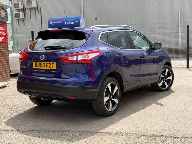 2016 Nissan Qashqai 1.5 dCi N-Connecta 5dr