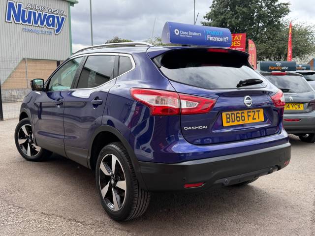 2016 Nissan Qashqai 1.5 dCi N-Connecta 5dr