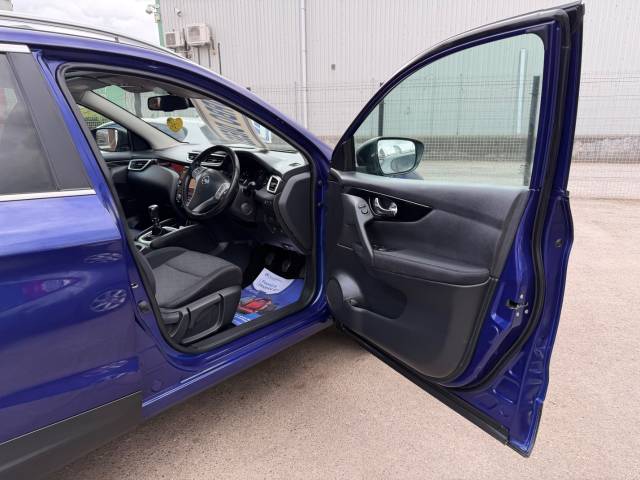 2016 Nissan Qashqai 1.5 dCi N-Connecta 5dr