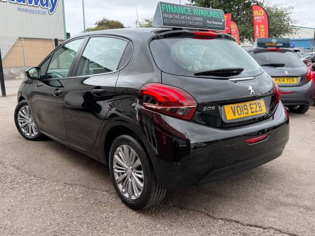 2019 Peugeot 208 1.2 PureTech 82 Signature 5dr [Start Stop]